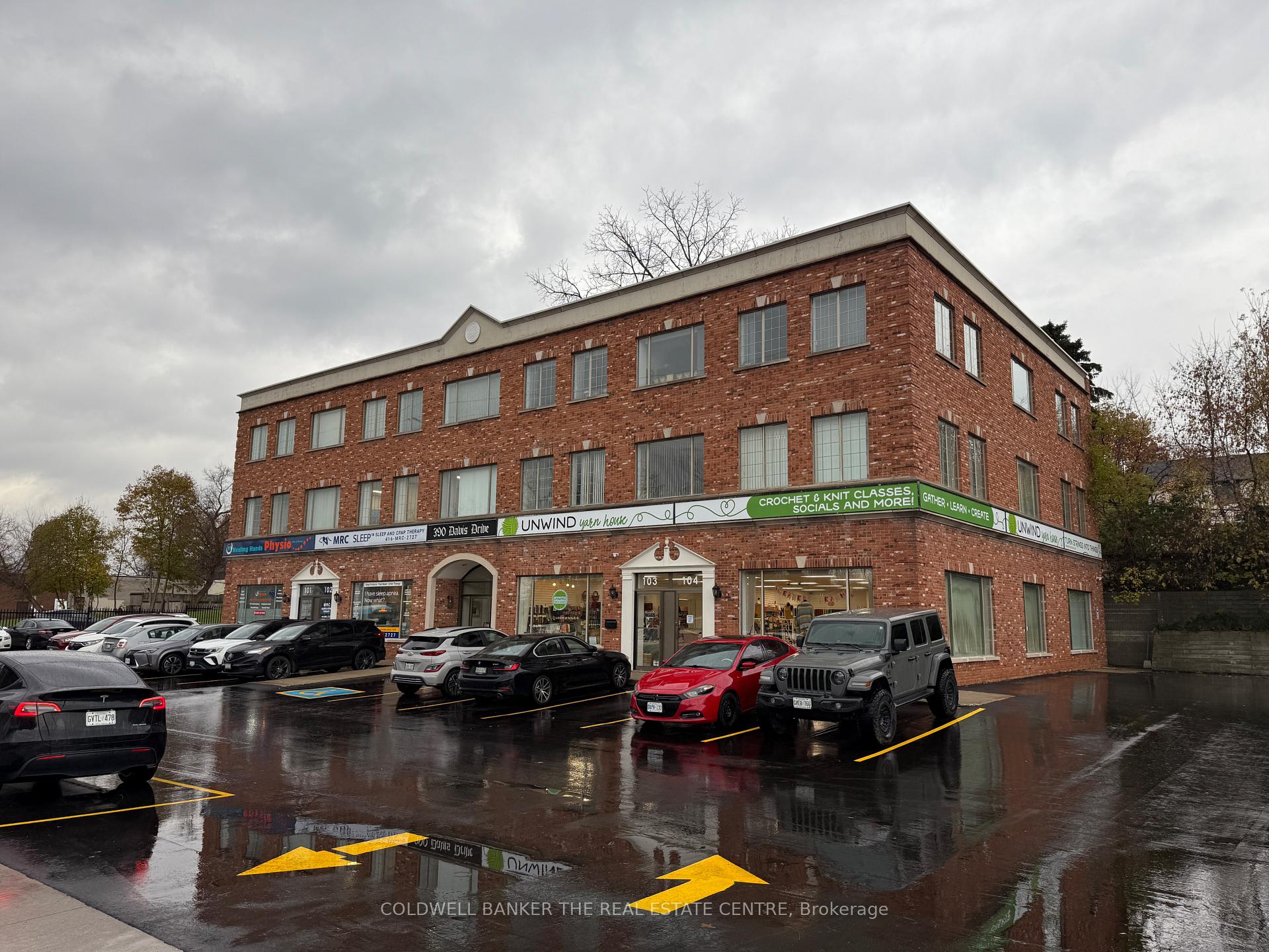 LL1 - 390 Davis Drive Newmarket Ontario Canada Lease commercial Rob Green Coldwell Banker The Real Estate Centre, Brokerage *