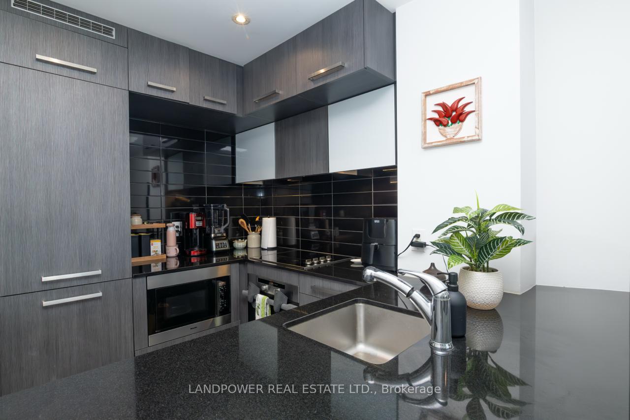 1409 - 8 The Esplanade Toronto Ontario Canada Sale residential Liz Simmons International Realty Firm, Inc., Brokerage*