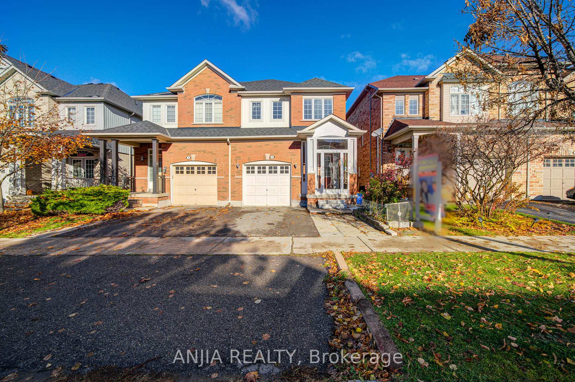 10 Wingrove Street Markham Ontario Canada Sale residential NAWEL  SETH TRAIL BLAZERS REALTY Brokerage 