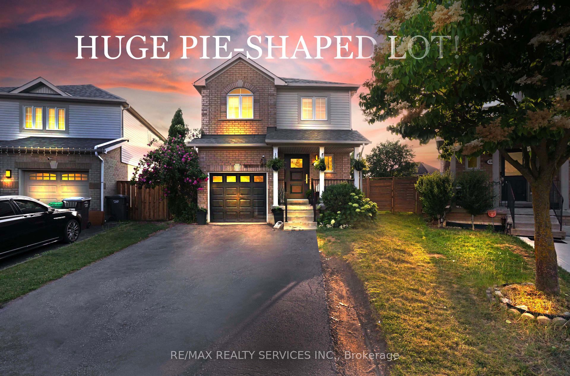 46 Oakmeadow Drive Brampton Ontario Canada Rent residential Anil Balakrishnan RE/MAX Realty Services Inc., Brokerage*