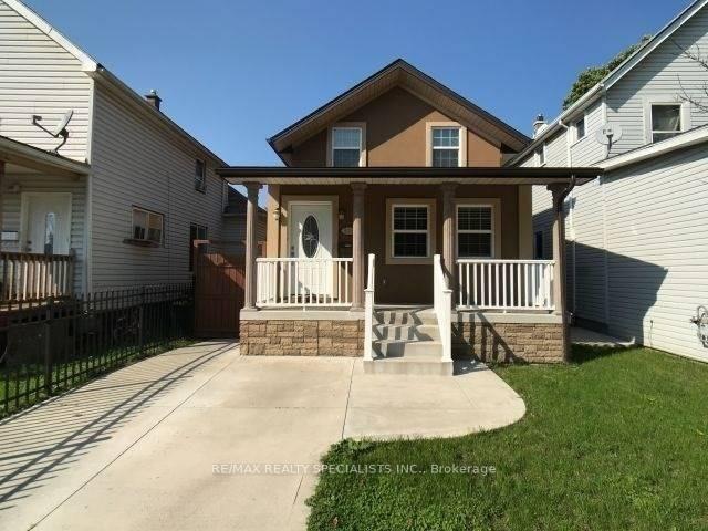 Upper L - 330 Elliott Street W Windsor Ontario Canada Rent residential Linda Abdullah RE/MAX Realty Specialists Inc., Brokerage *