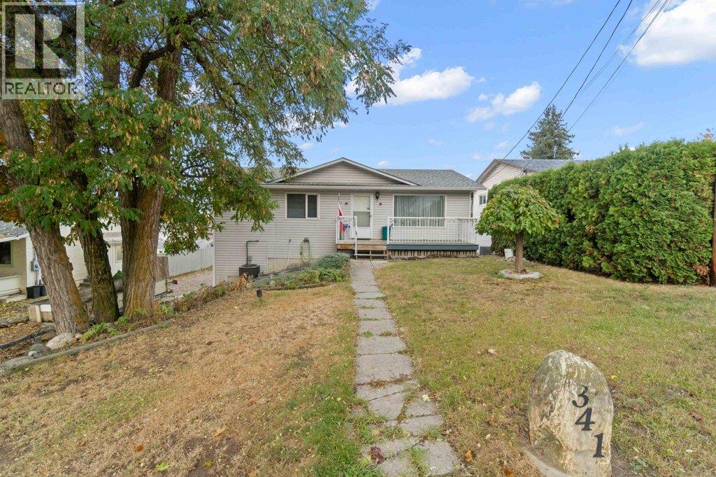 341 2 Street SE Salmon Arm British Columbia Canada Sale residential Tina Cosman EXP Realty (Salmon Arm)