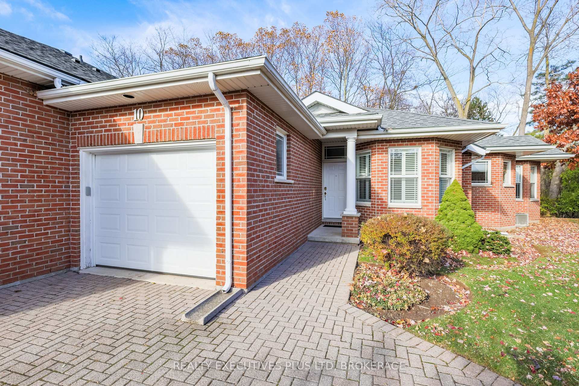 10 - 3300 Montrose Road Niagara Falls Ontario Canada Sale residential Ken Lampman COLDWELL BANKER ADVANTAGE REAL ESTATE INC, BROKERAGE*