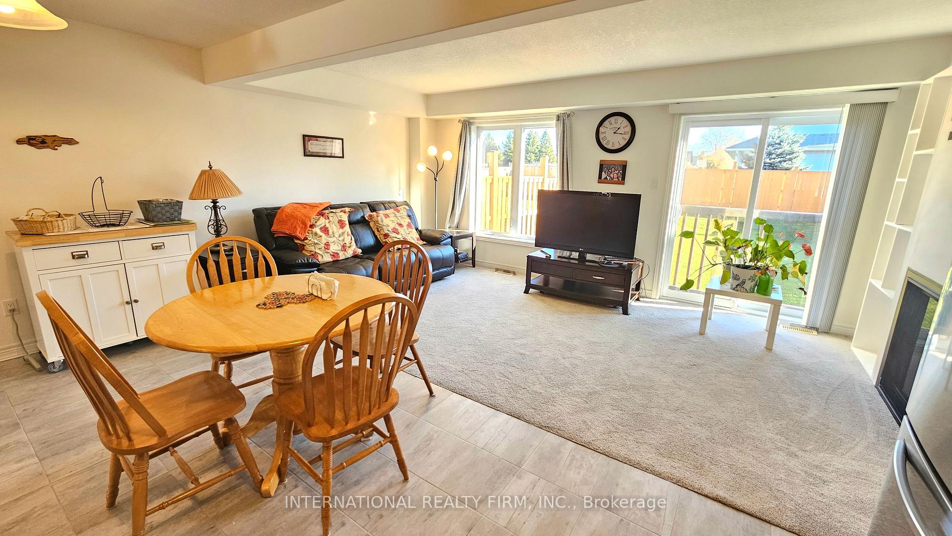 159 Stonebrook Way Grey Highlands Ontario Canada Sale residential SAM FARMAHA INTERNATIONAL REALTY FIRM, INC.