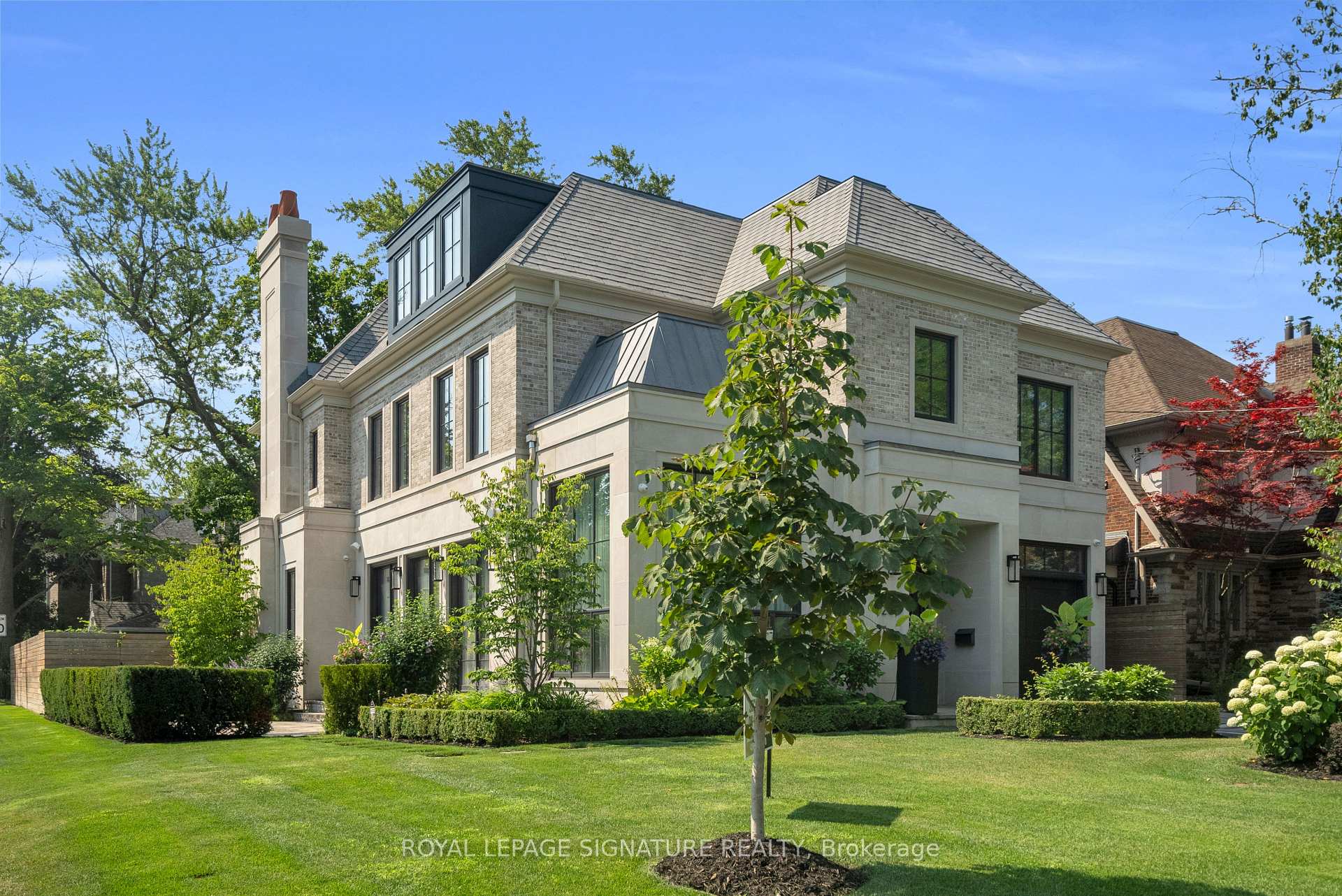 207 Strathallan Boulevard Toronto Ontario Canada Sale residential Michel Lozier Real Estate Homeward, Brokerage*