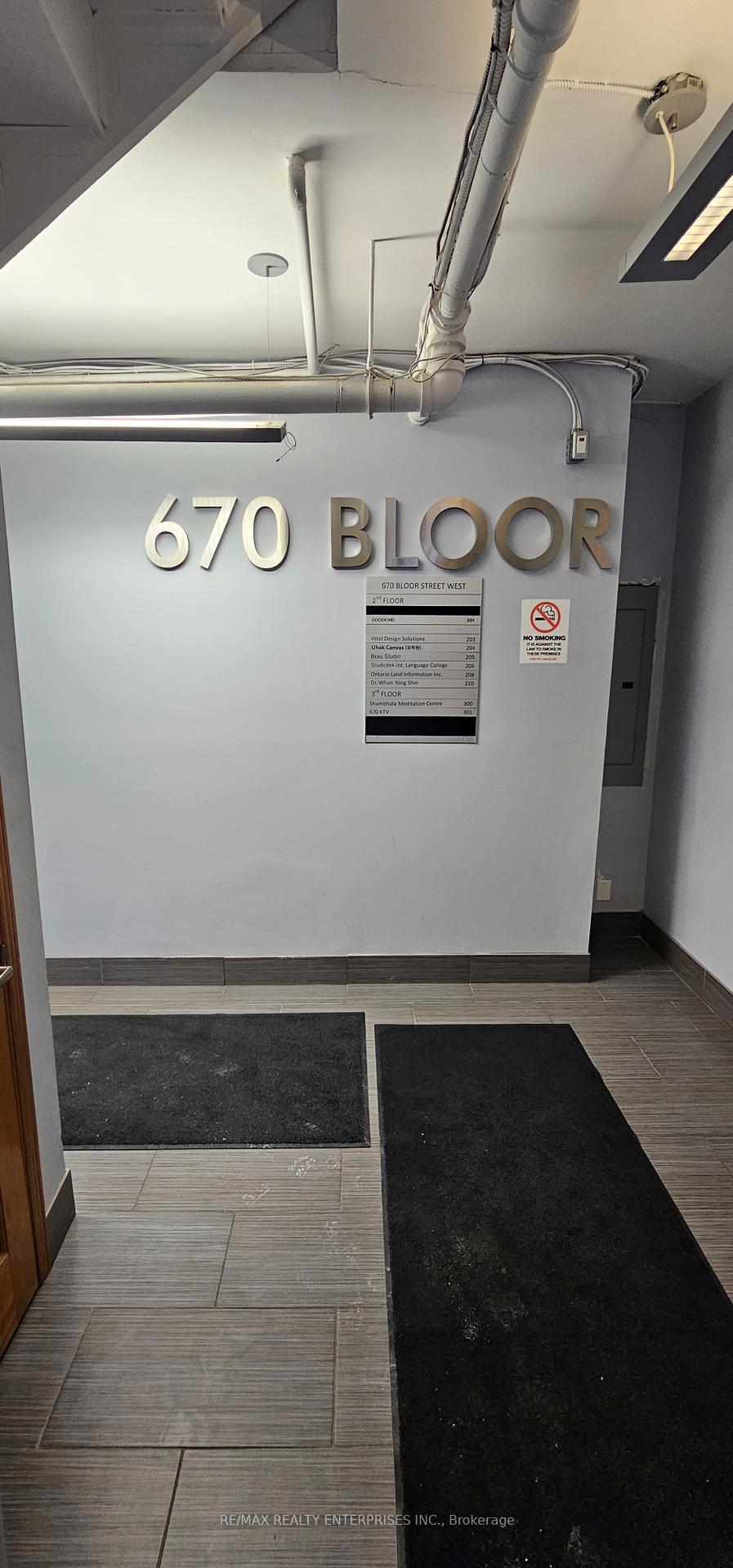 201 - 670 Bloor Street W Toronto Ontario Canada Lease commercial   RE/MAX Realty Enterprises Inc., Brokerage