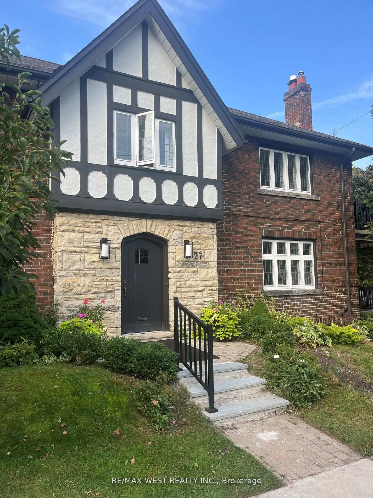 Bsmt - 27 Oakview Avenue Toronto Ontario Canada Rent residential Tsering Yangru RE/MAX West Realty Inc., Brokerage