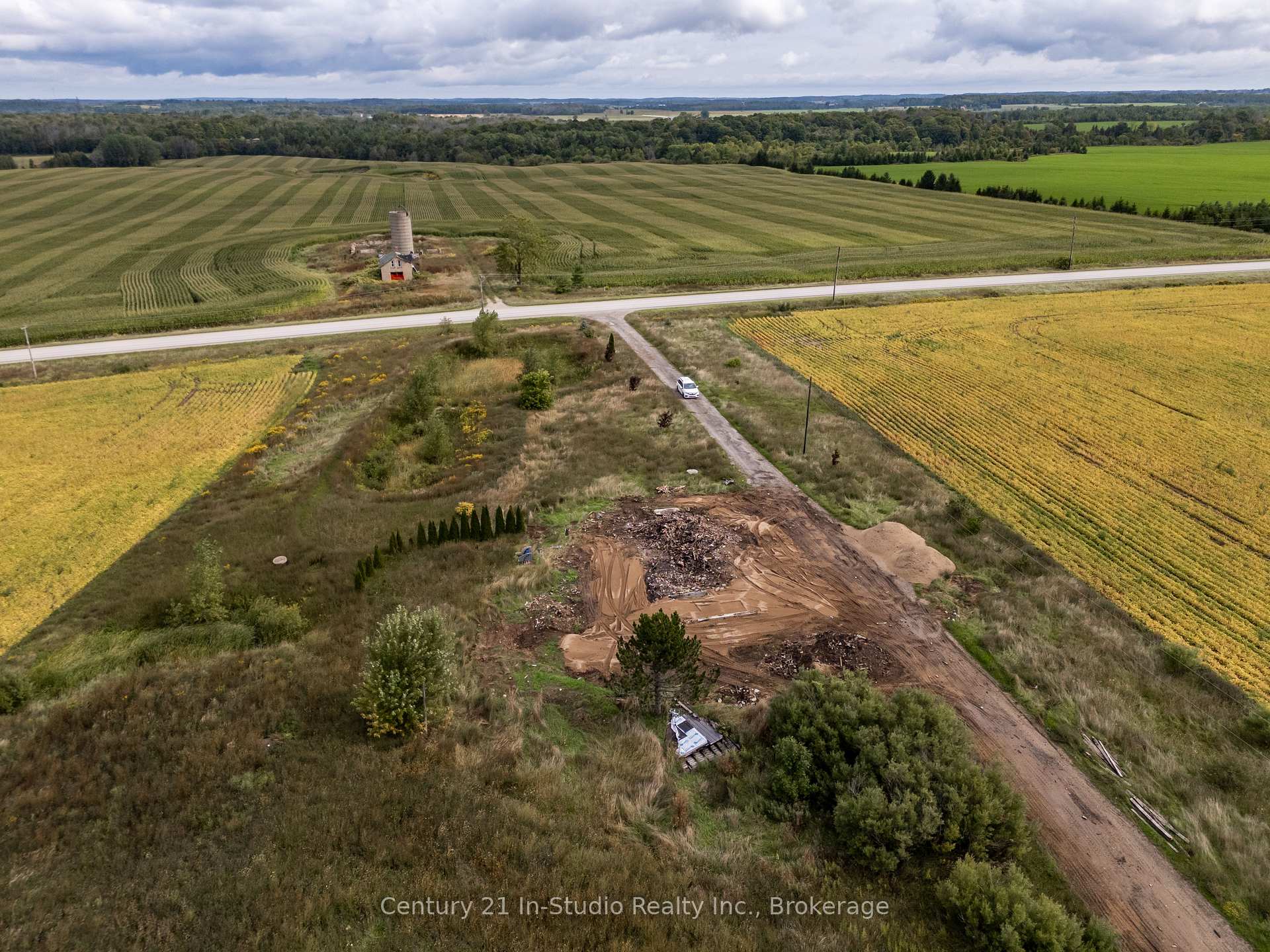 Land/Vacant Land's Image 8