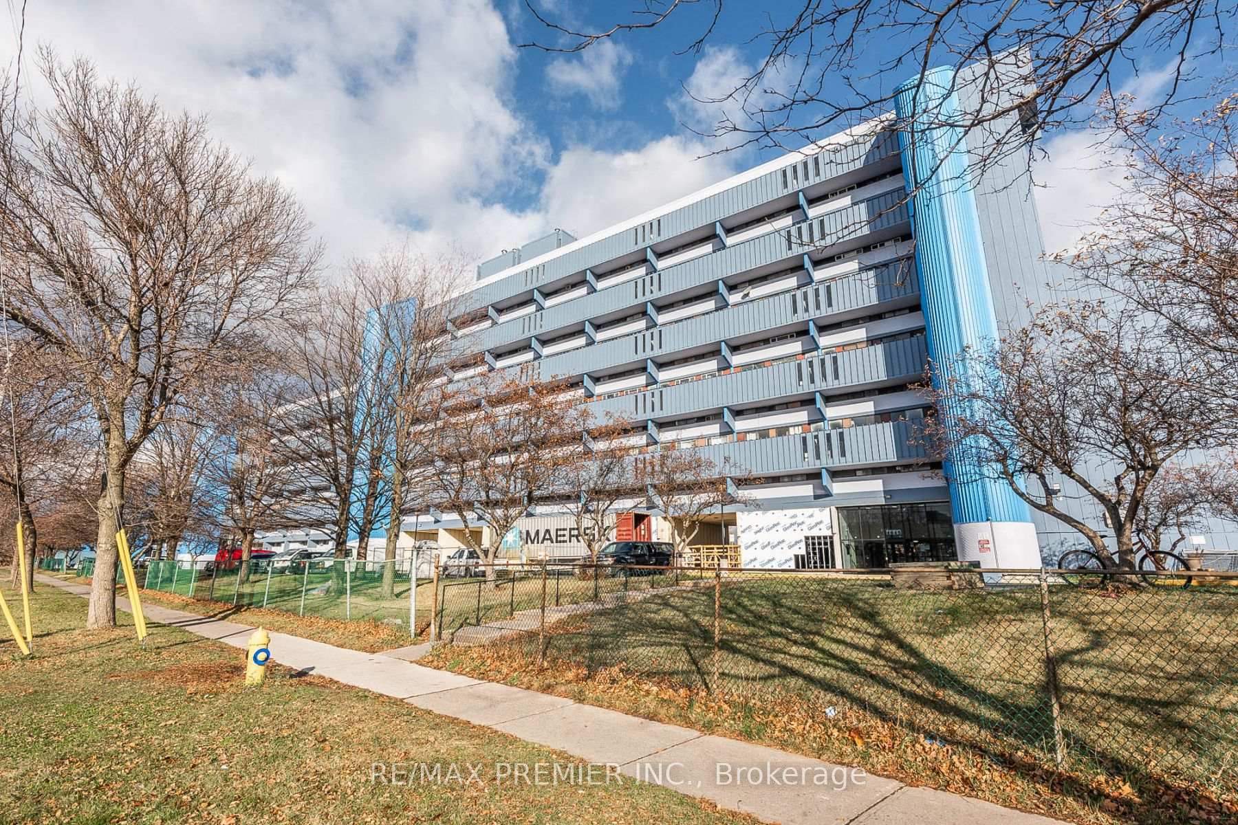 807 - 4673 Jane Street Toronto Ontario Canada Sale residential Welcome To Realtor Doctor RE/MAX Ultimate Realty Inc., Brokerage *