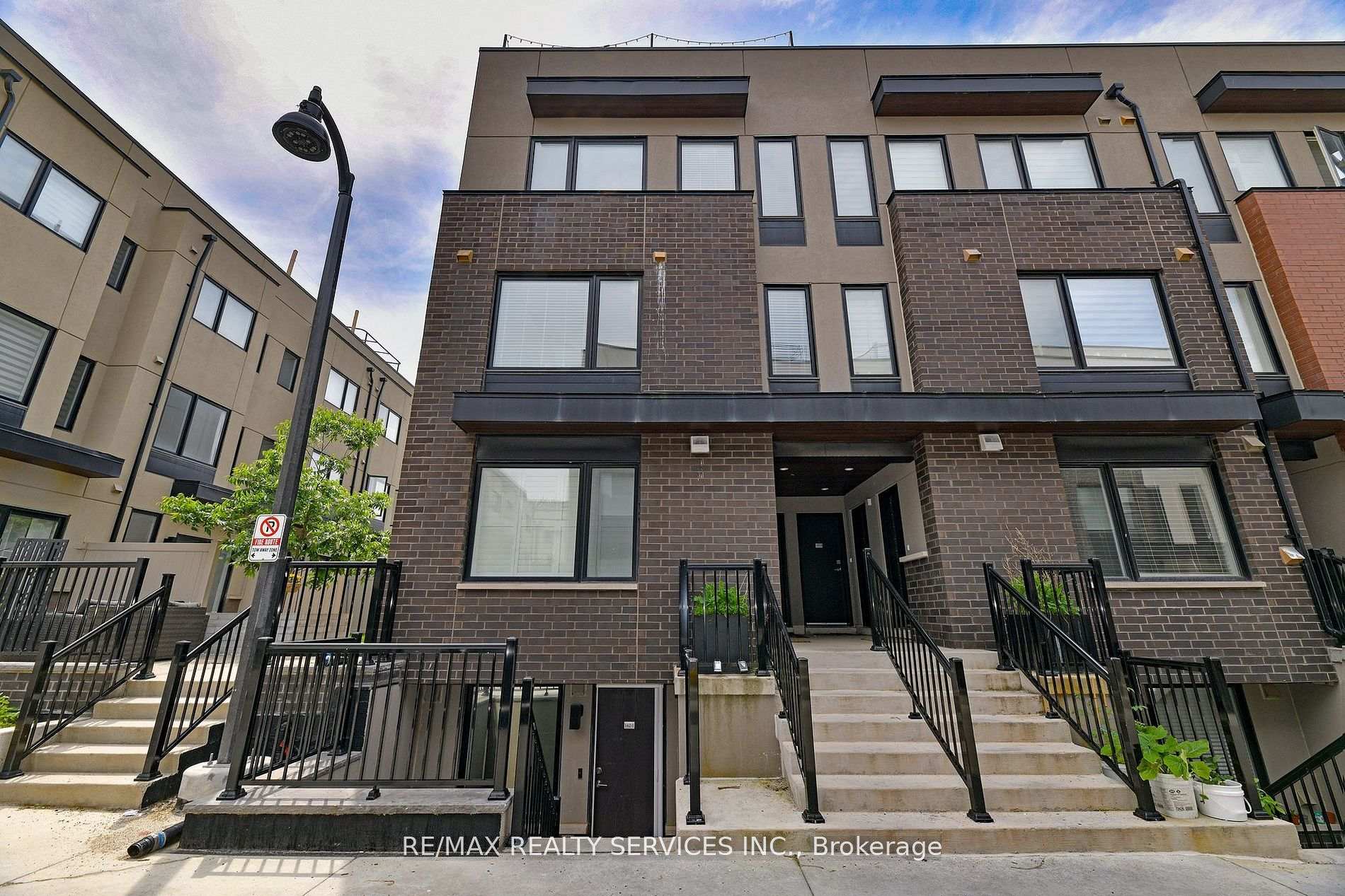 2 - 142 William Duncan Road Toronto Ontario Canada Rented residential Welcome To Realtor Doctor RE/MAX Ultimate Realty Inc., Brokerage *