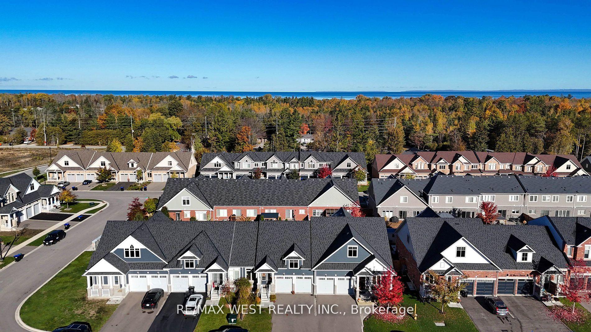 22 Bianca Crescent Wasaga Beach Ontario Canada Sale residential   RE/MAX West Realty Inc., Brokerage *