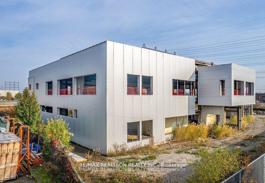 10 Vice Regent Boulevard Toronto Ontario Canada Sale commercial Baiju Vijayaraghavan RE/MAX Realtron Realty Inc., Brokerage *