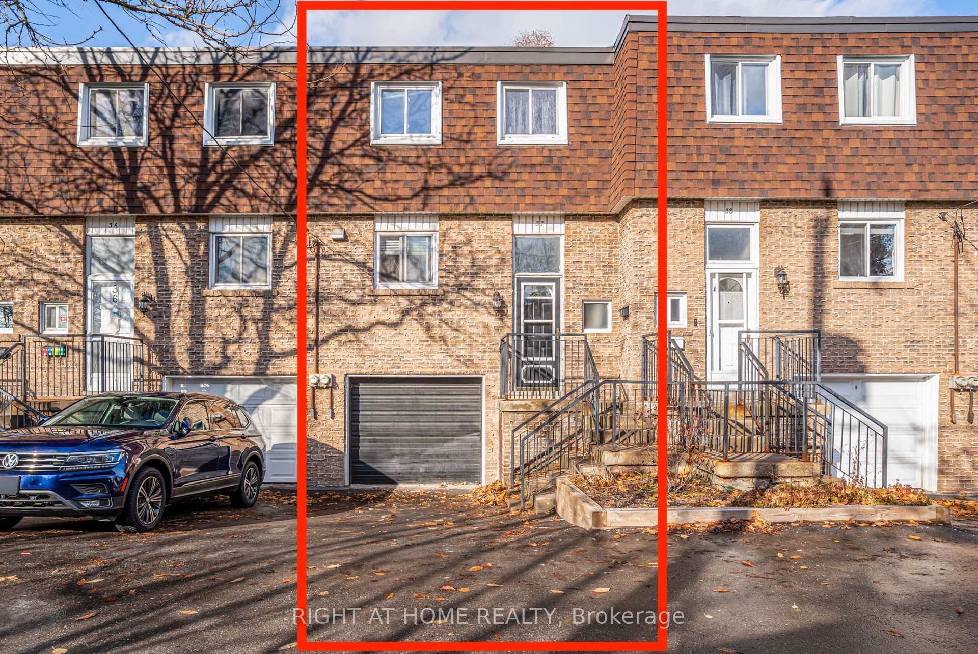 37 - 37 The Carriage Way Markham Ontario Canada Sale residential   Right at Home Realty, Brokerage