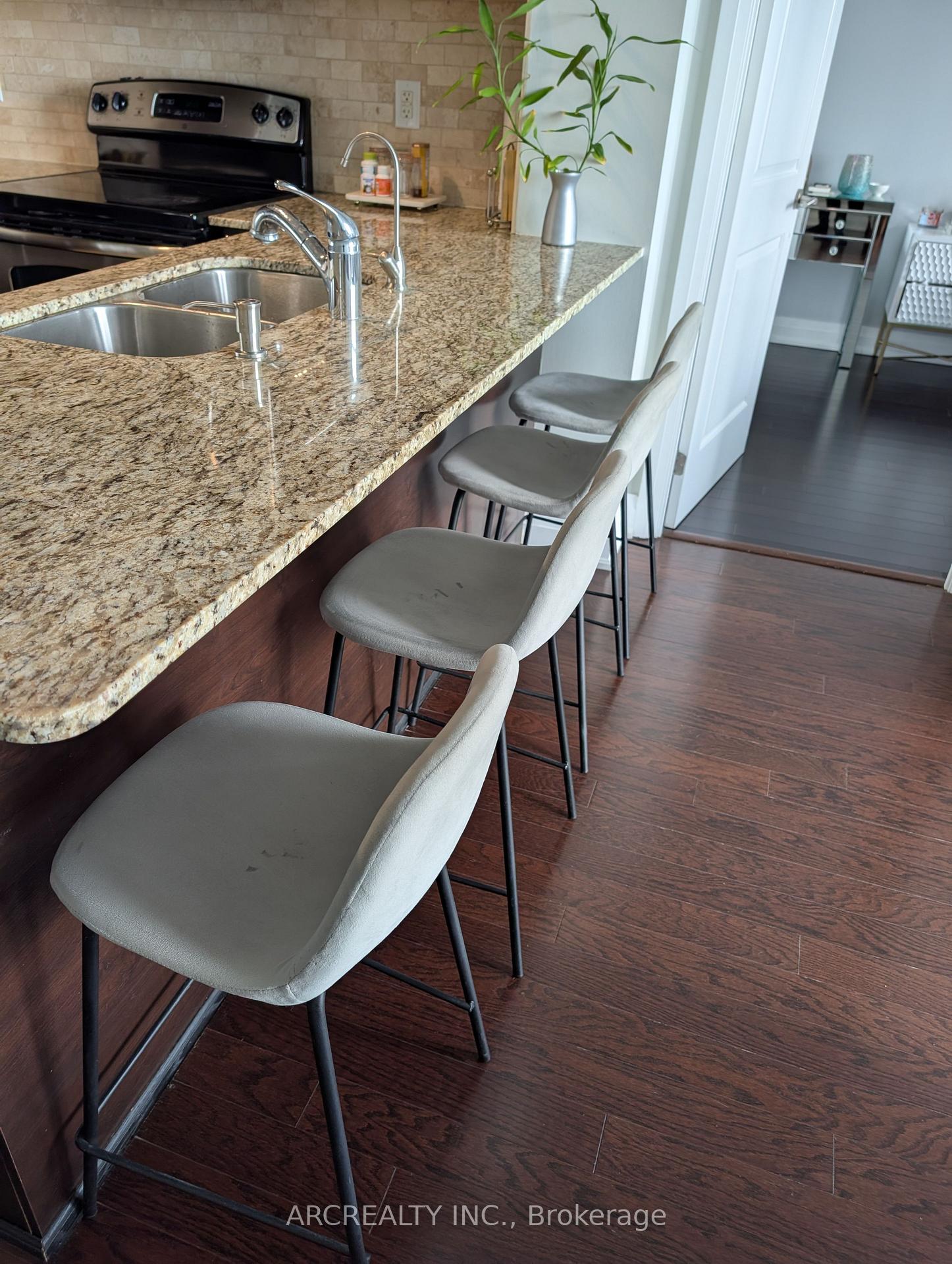 606 - 520 Steeles Avenue W Vaughan Ontario Canada Rent residential   ArcRealty Inc., Brokerage*