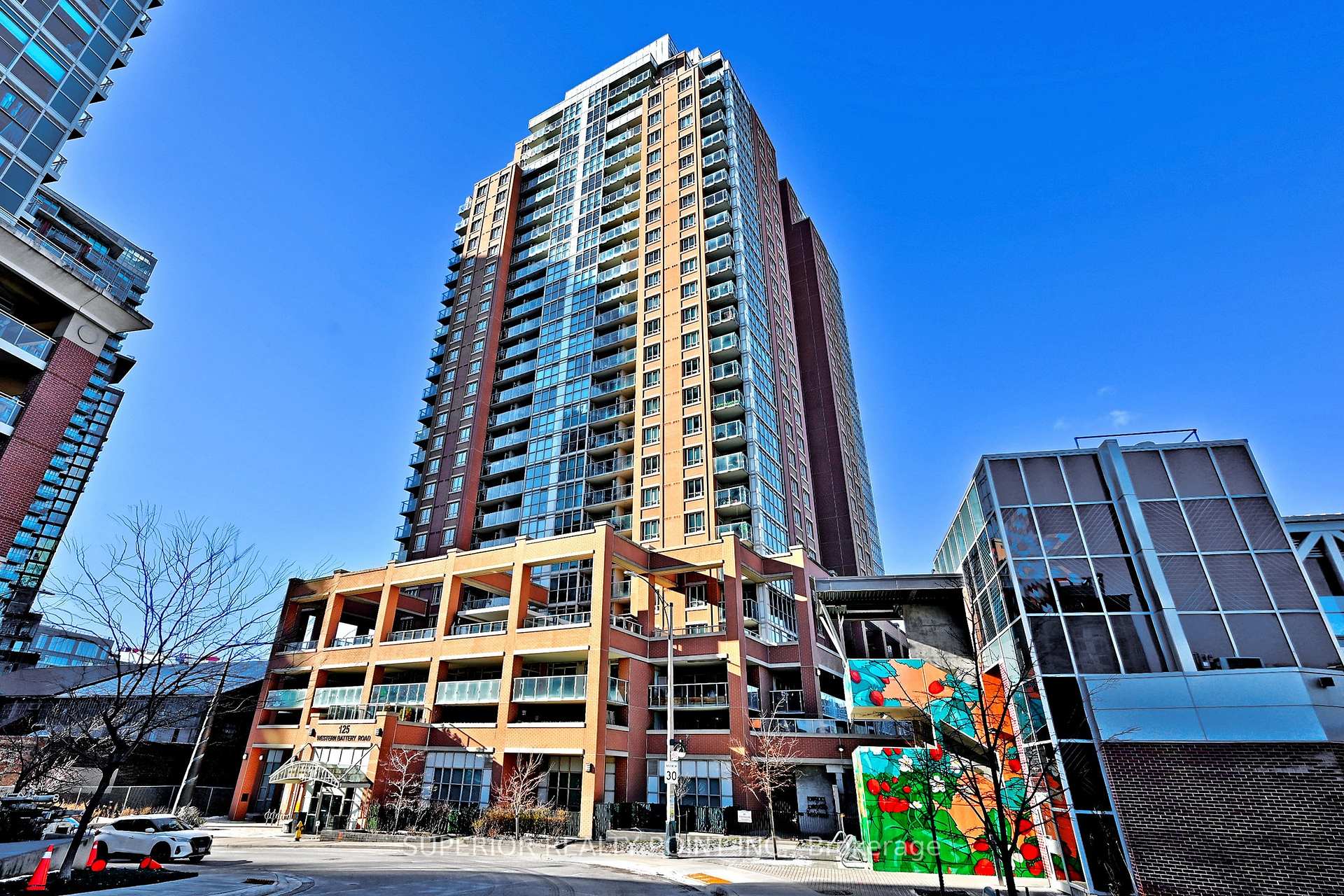 2316 - 125 Western Battery Road Toronto Ontario Canada Sale residential Angelika Bekman SUPERIOR REALTY POINT INC.