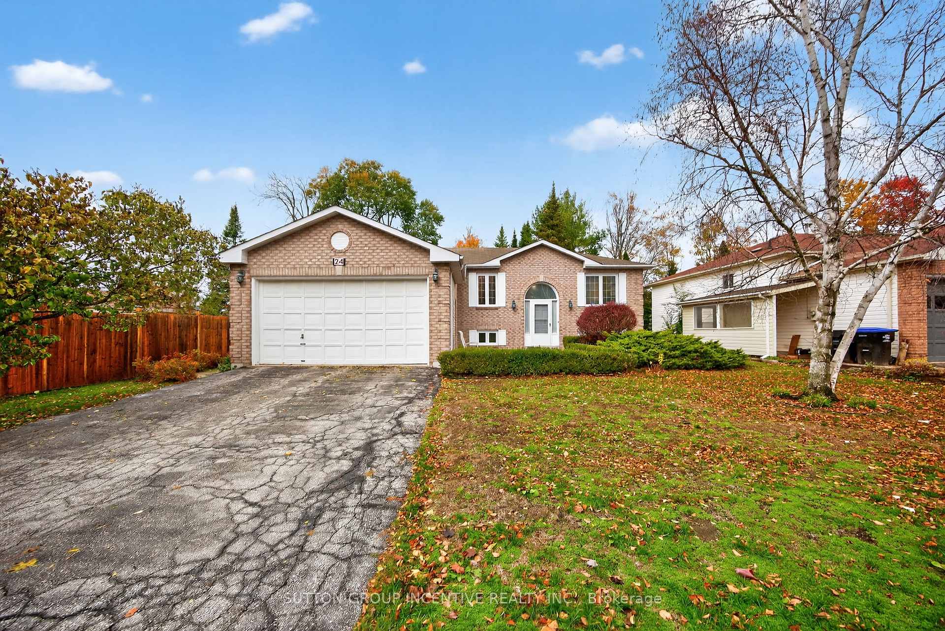 24 Port Royal Trail Wasaga Beach Ontario Canada Sale residential   Sutton Group Incentive Realty Inc.,Brokerage*