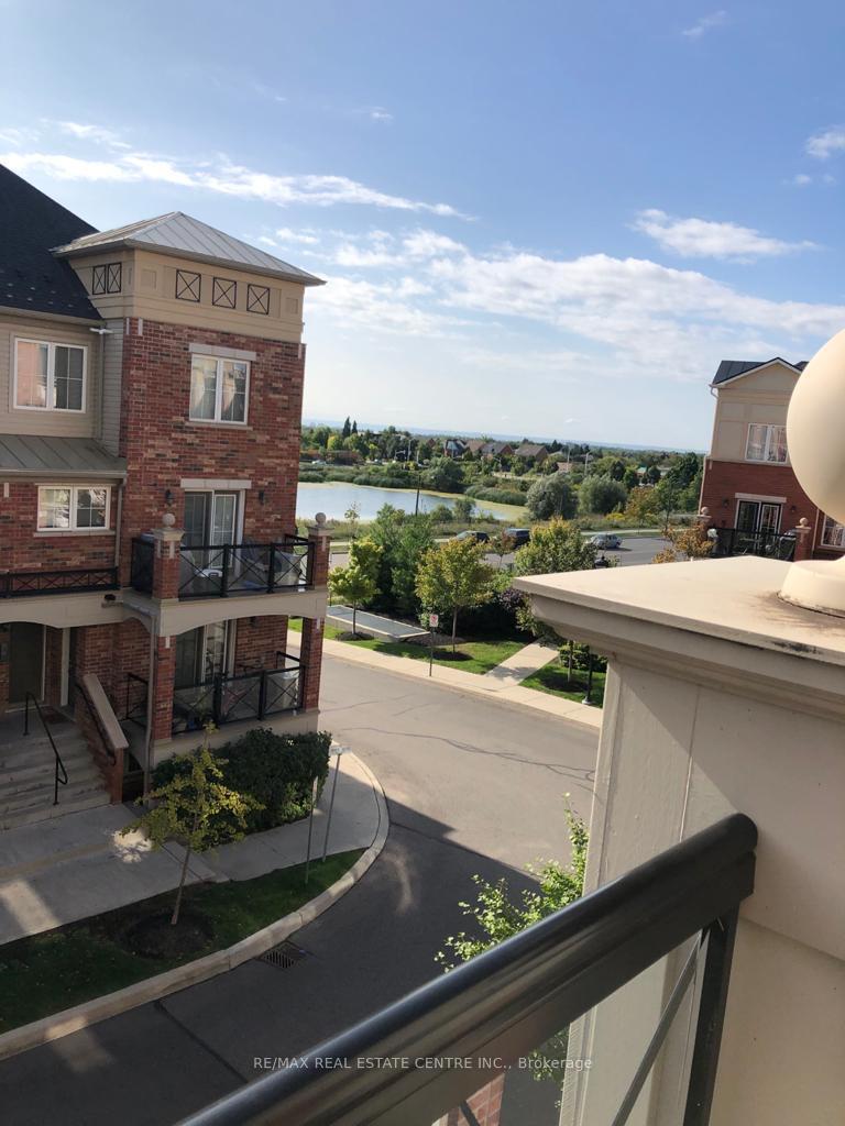 9 - 47 Hays Boulevard Oakville Ontario Canada Rent residential A. Q. Mufti RE/MAX Real Estate Centre Inc., Brokerage*