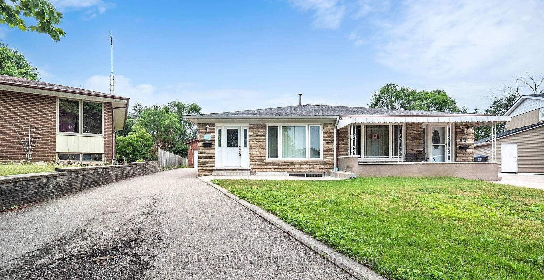 44 Chatsworth Drive Brampton Ontario Canada Sold residential Jaspreet Ghotra RE/MAX Gold Realty Inc., Brokerage*