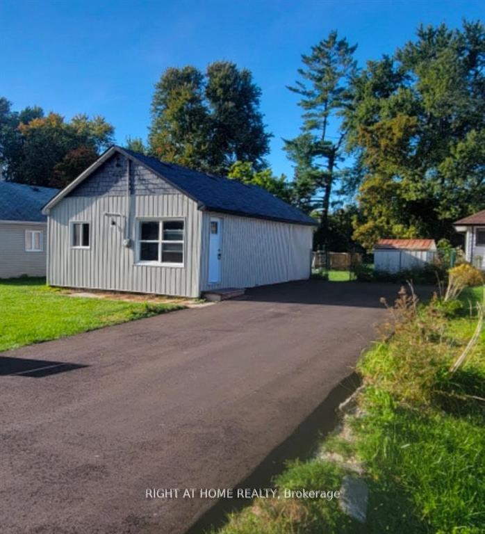 208 Bayview Avenue Georgina Ontario Canada Sale residential   Right at Home Realty, Brokerage