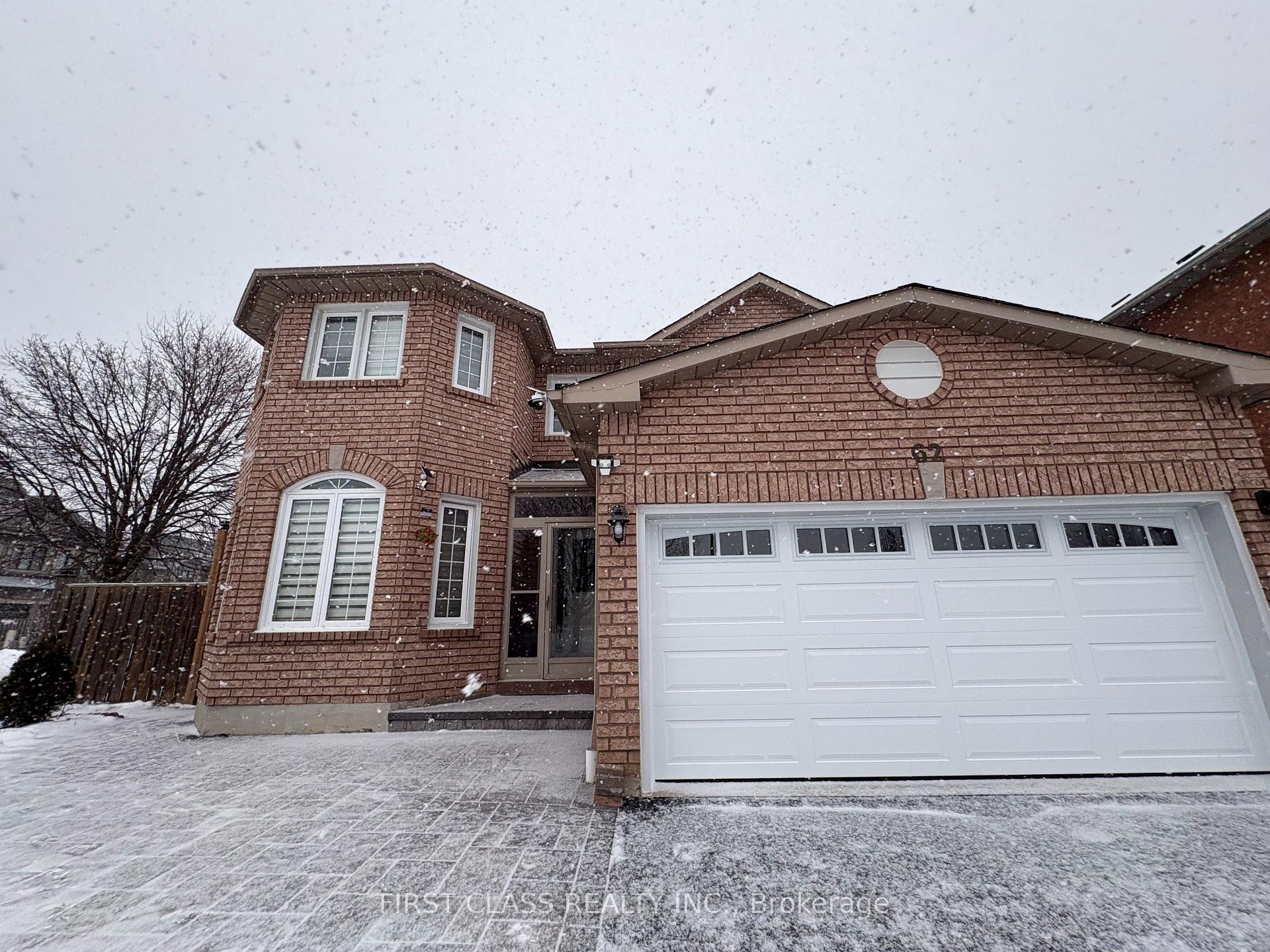 62 Scarbell Drive Toronto Ontario Canada Rent residential Ronald Huang FIRST CLASS REALTY INC. Brokerage* 