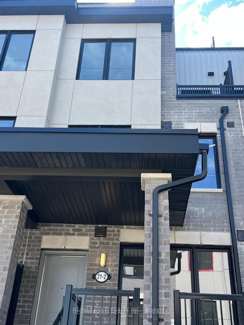 2 - 21 Baynes Way Bradford West Gwillimbury Ontario Canada Rent residential Raj Sharma RE/MAX GOLD REALTY INC.