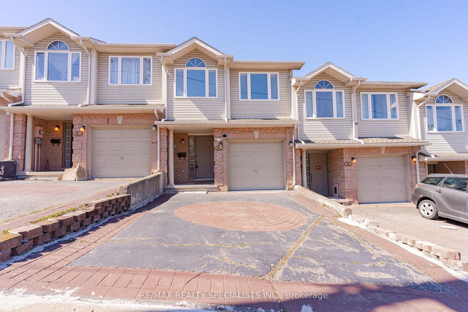 8A Hainer Street St. Catharines Ontario Canada Rent residential Linda Abdullah RE/MAX Realty Specialists Inc., Brokerage *