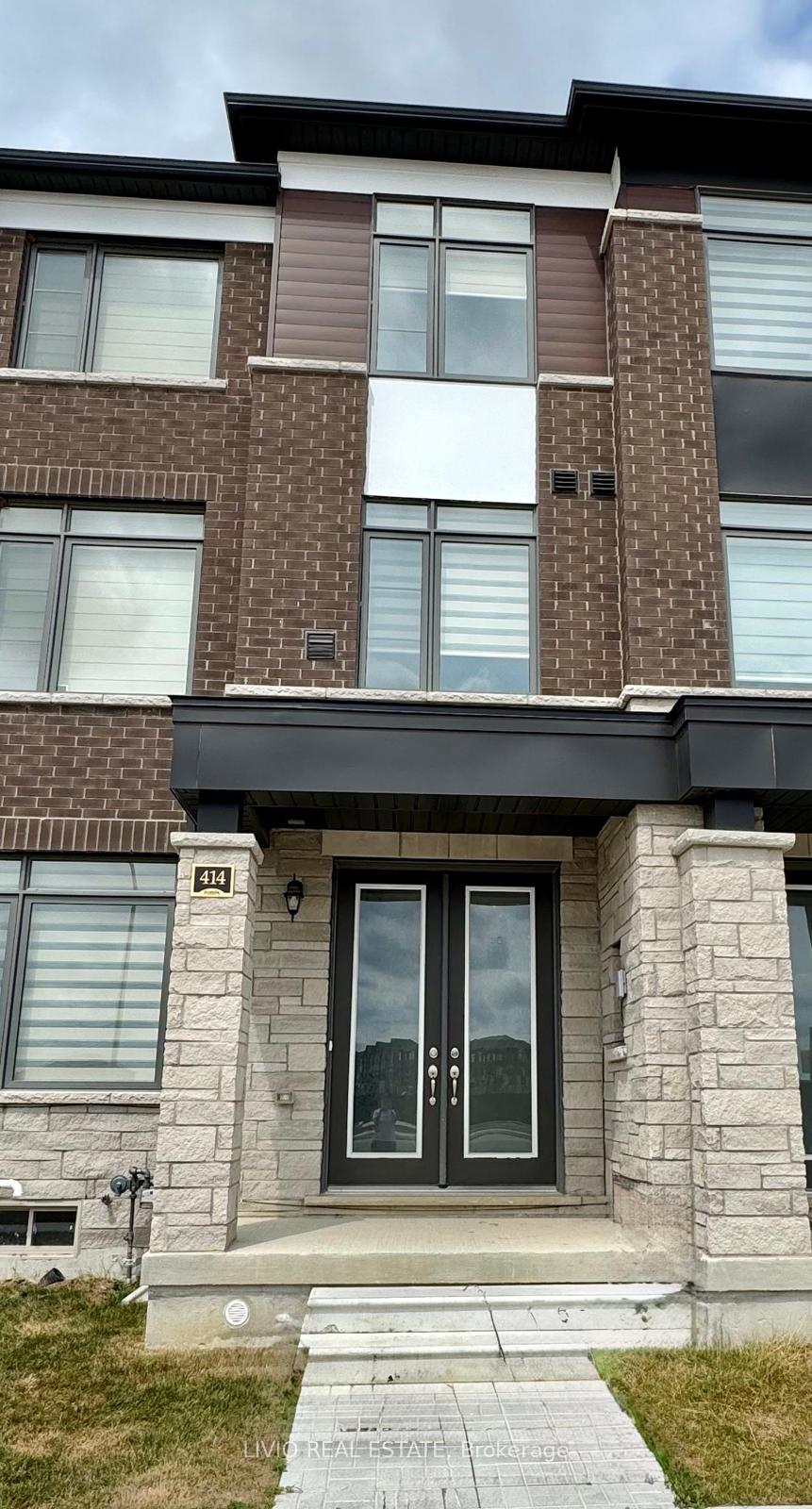 414 Tim Manley Avenue Caledon Ontario Canada Sale residential Gary Bhatt LIVIO REAL ESTATE Brokerage*