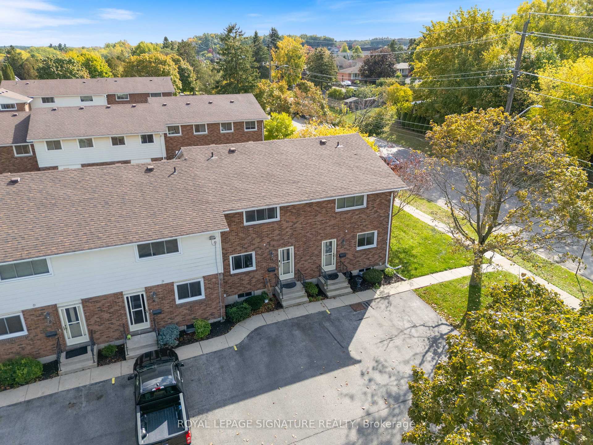 5 - 10 Montclair Crescent Norfolk Ontario Canada Sale residential Hany Adam Royal LePage Signature Realty, Brokerage