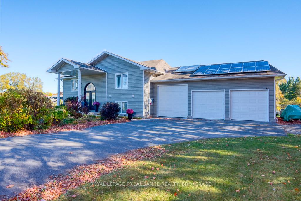 2318 15 Highway Kingston Ontario Canada Sale residential Mark Pruefer SUTTON GROUP-MASTERS REALTY INC., BROKERAGE*