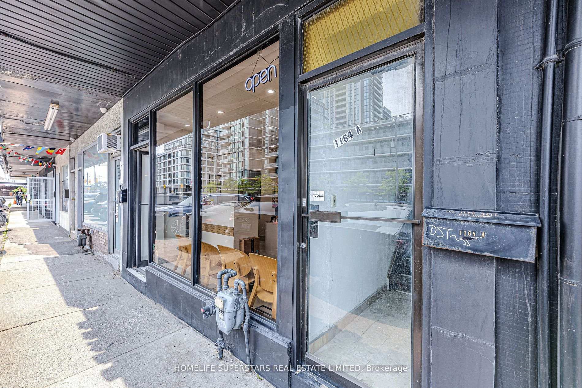 A - 1164 The Queensway Toronto Ontario Canada Rent residential Varun Sirohi HomeLife Superstars Real Estate Ltd., Brokerage*