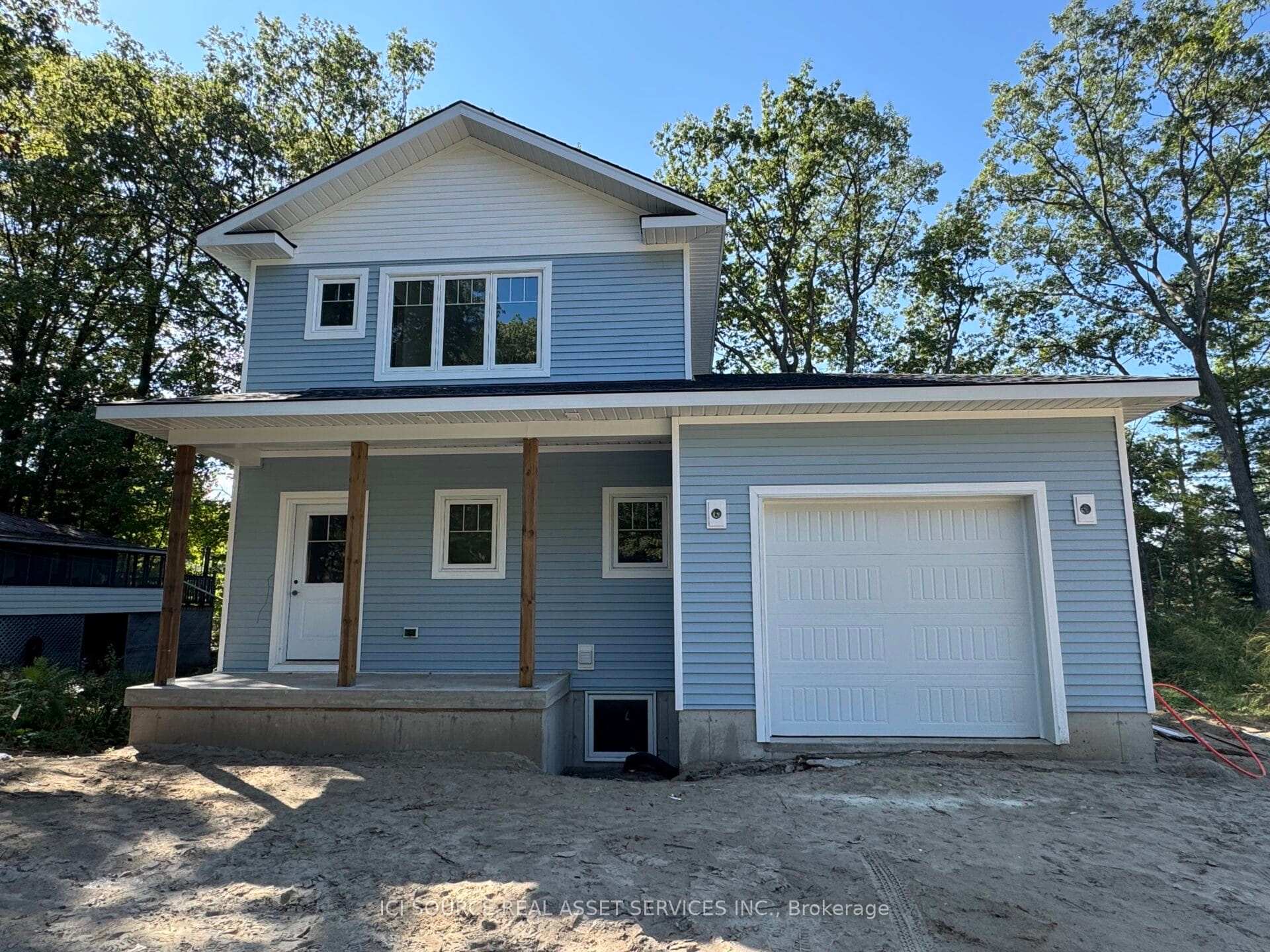 10 Frederick Drive Wasaga Beach Ontario Canada Sale residential Melanie Martyn Right at Home Realty, Brokerage*