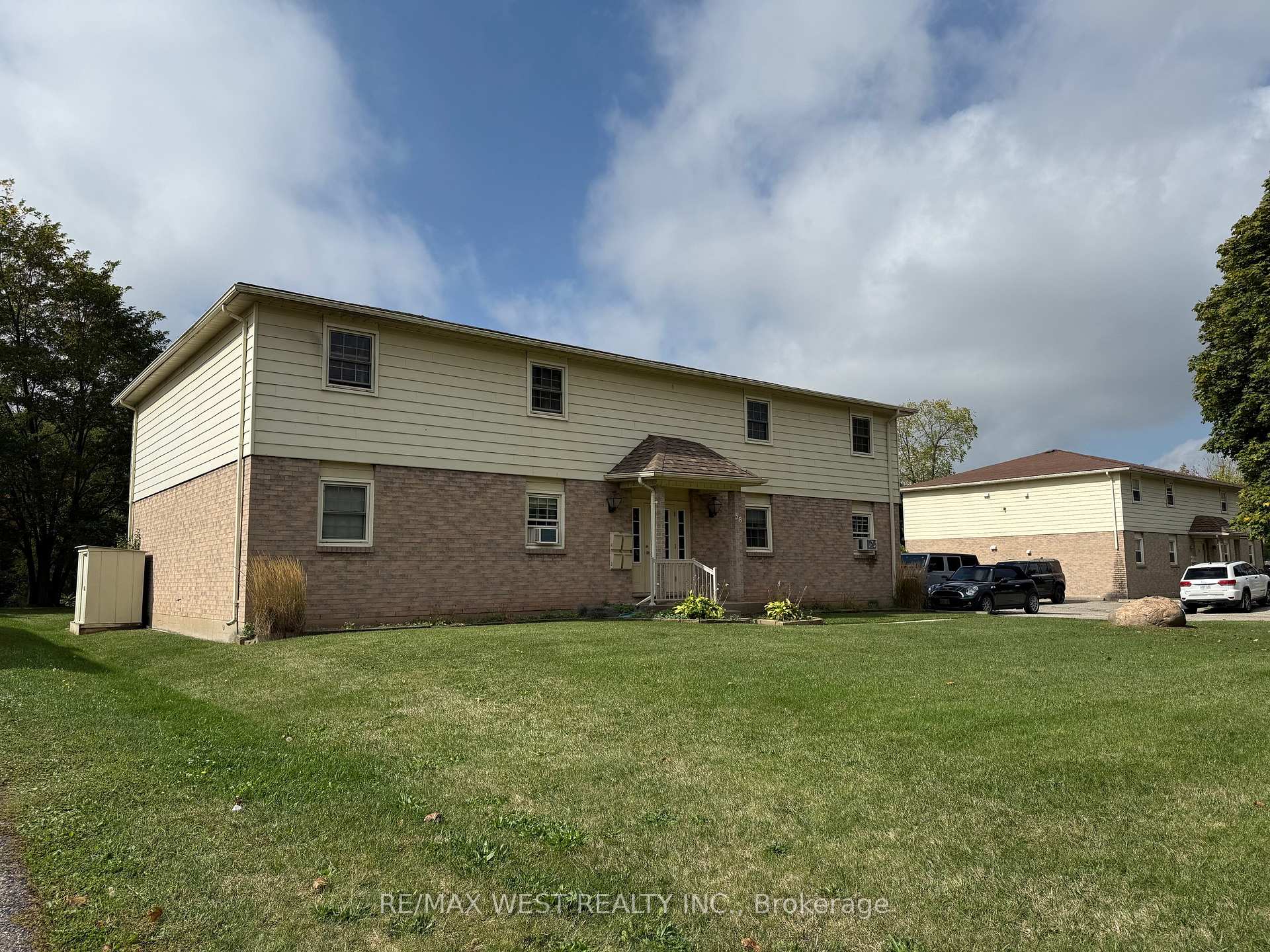 58 Willow Street Brant Ontario Canada Sale residential Yasin         Yusufi RE/MAX West Realty Inc., Brokerage *