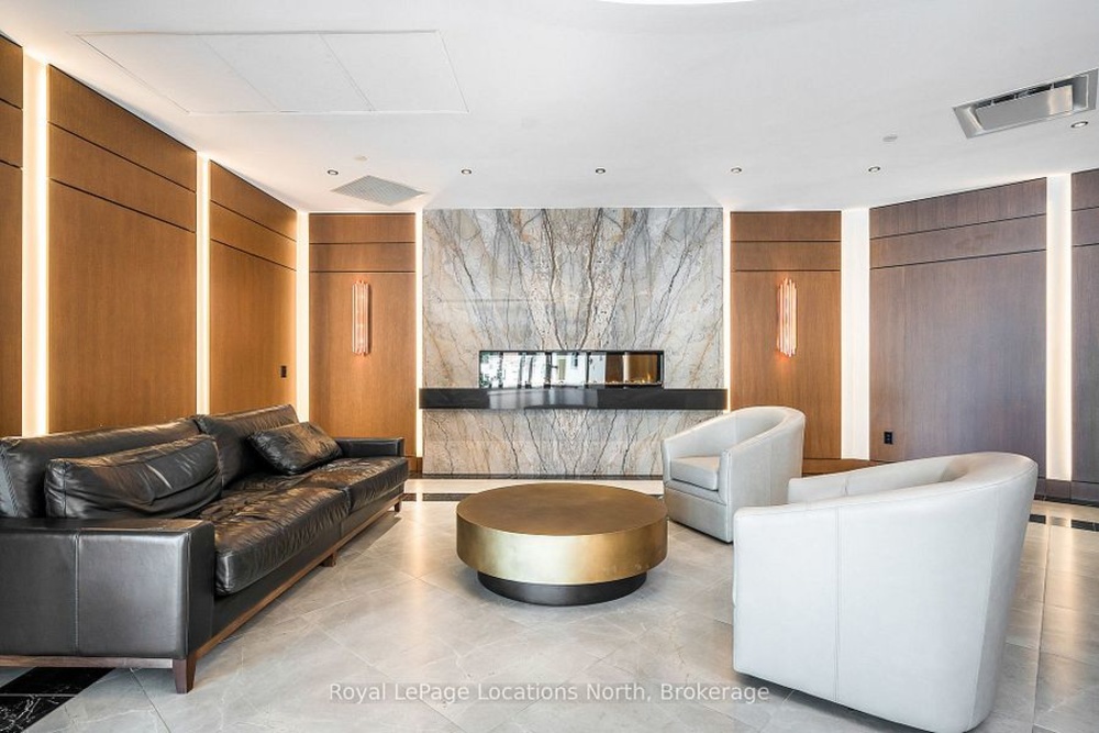 2 Bedroom Apartment/Flat's Image 32