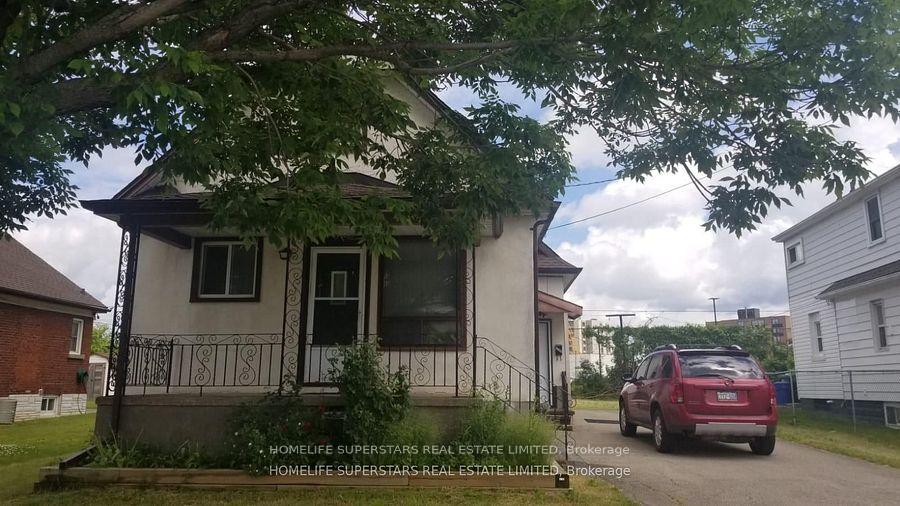 5740 Desson Avenue E Niagara Falls Ontario Canada Rent residential Varun Sirohi HomeLife Superstars Real Estate Ltd., Brokerage*