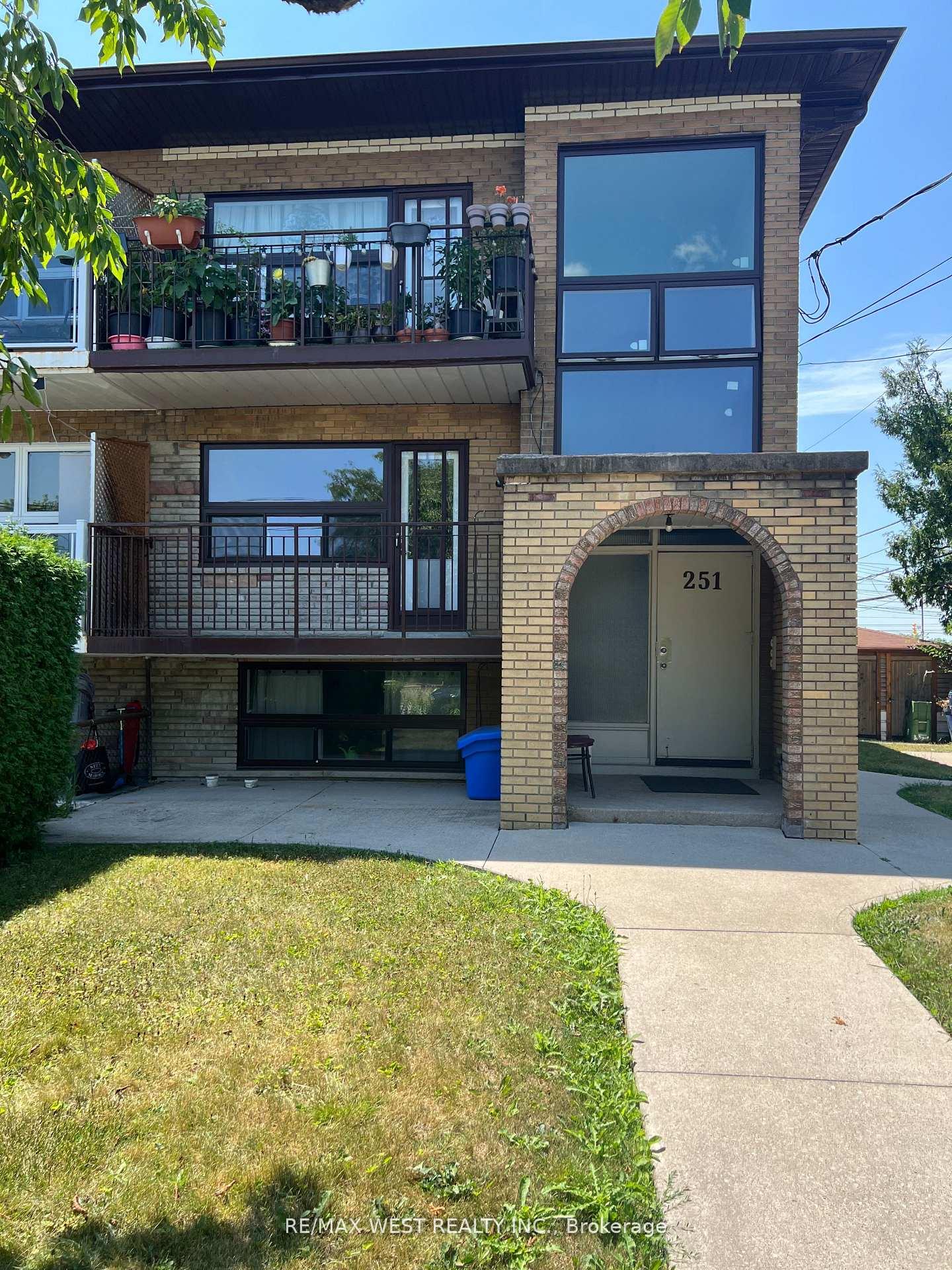 2 - 251 Pannahill Road Toronto Ontario Canada Rent residential   MOVETA REALTY INC., Brokerage*