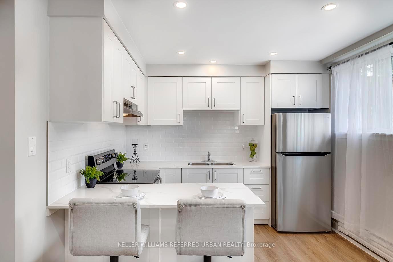 90 Portland Street Toronto Ontario Canada Sale residential Real Estate Care Centre . Keller Williams Referred Urban Realty, Brokerage