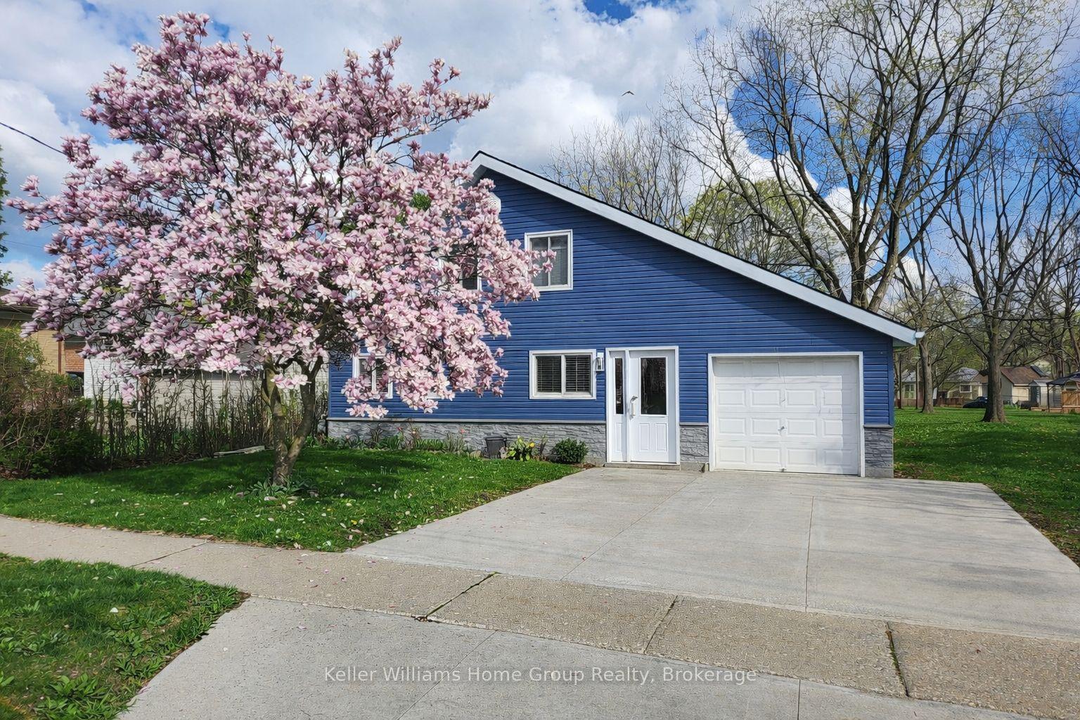 7 Normandy Drive Guelph Ontario Canada Sale residential Dorothy Guerra Keller Williams Home Group Realty, Brokerage*