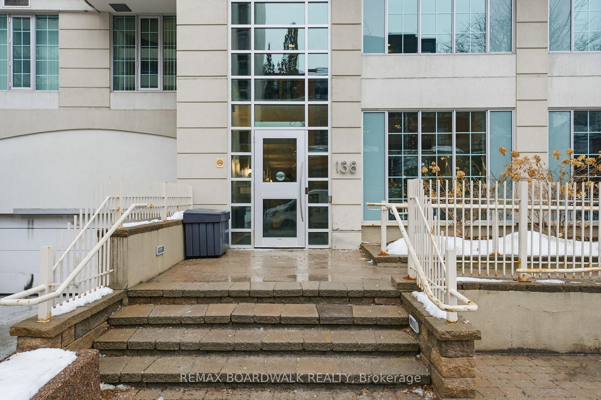 908 - 138 Somerset Street W Ottawa Ontario Canada Sale residential   Royal LePage Performance Realty, Brokerage *
