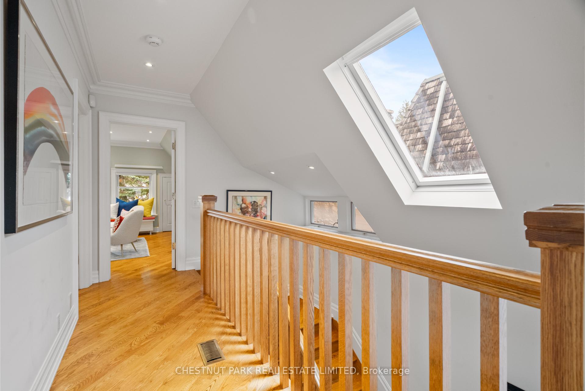 6 Bedroom Single Family Home/House's Image 24