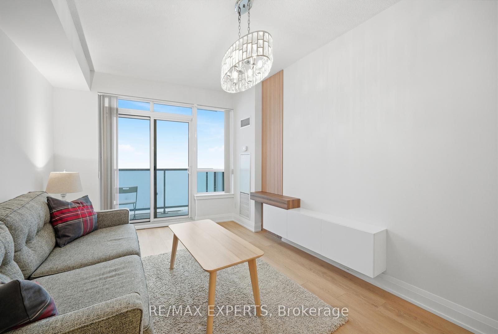 2433 - 7161 Yonge Street Markham Ontario Canada Sale residential   Re/Max Experts  