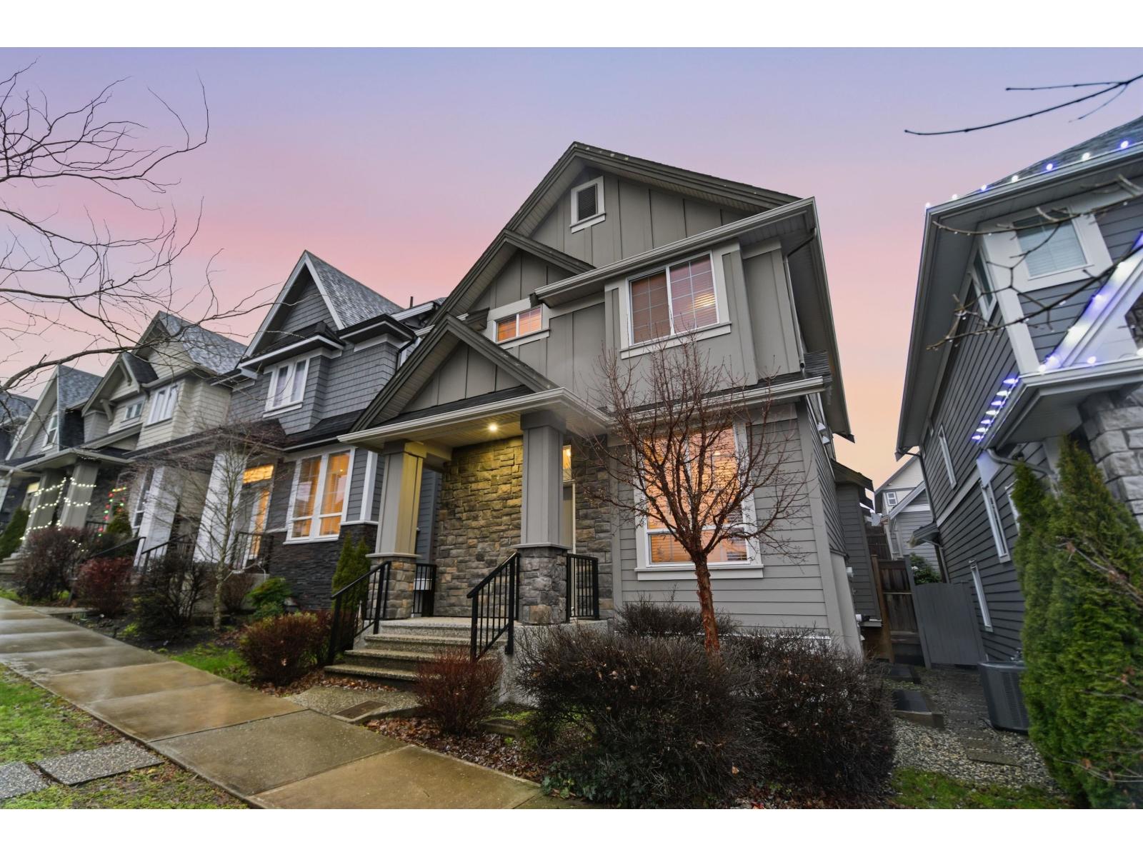 2112 165A STREET Surrey British Columbia Canada Sale residential Minh Ta Saba Realty Ltd