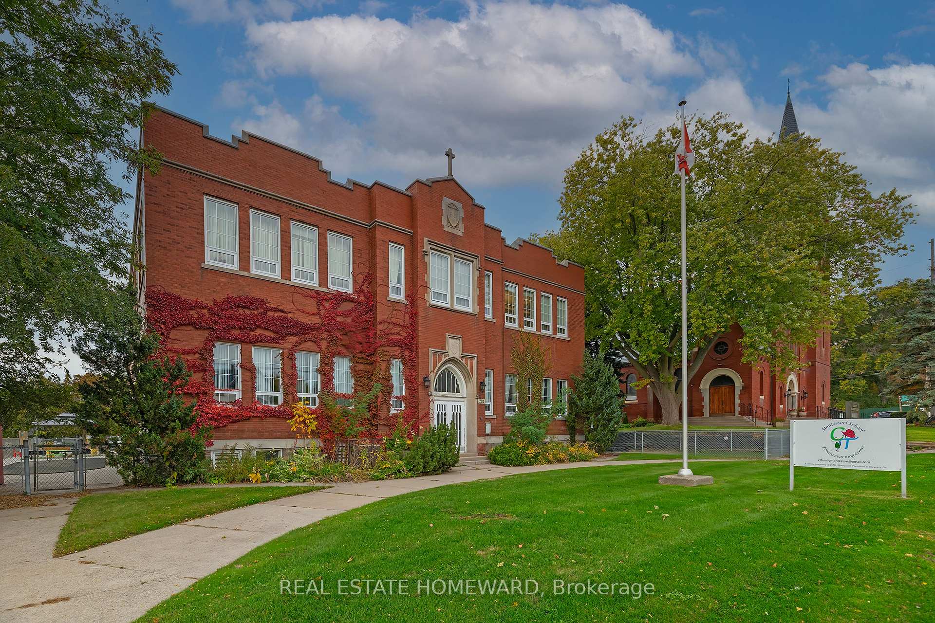 202 Simcoe Street N Oshawa Ontario Canada Lease commercial   Real Estate Homeward, Brokerage*