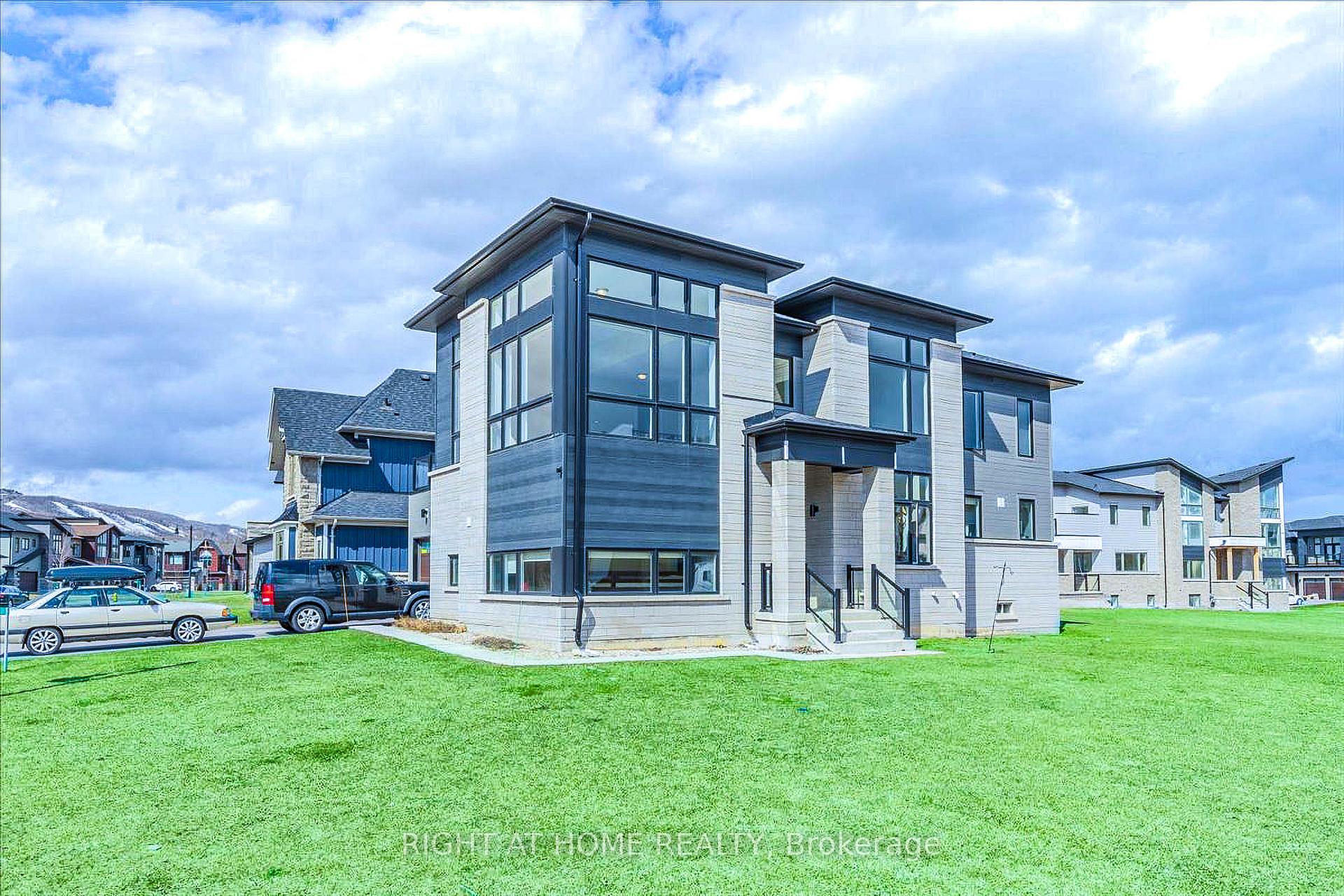 120 Stoneleigh Drive Blue Mountains Ontario Canada Sale residential   Right at Home Realty, Brokerage