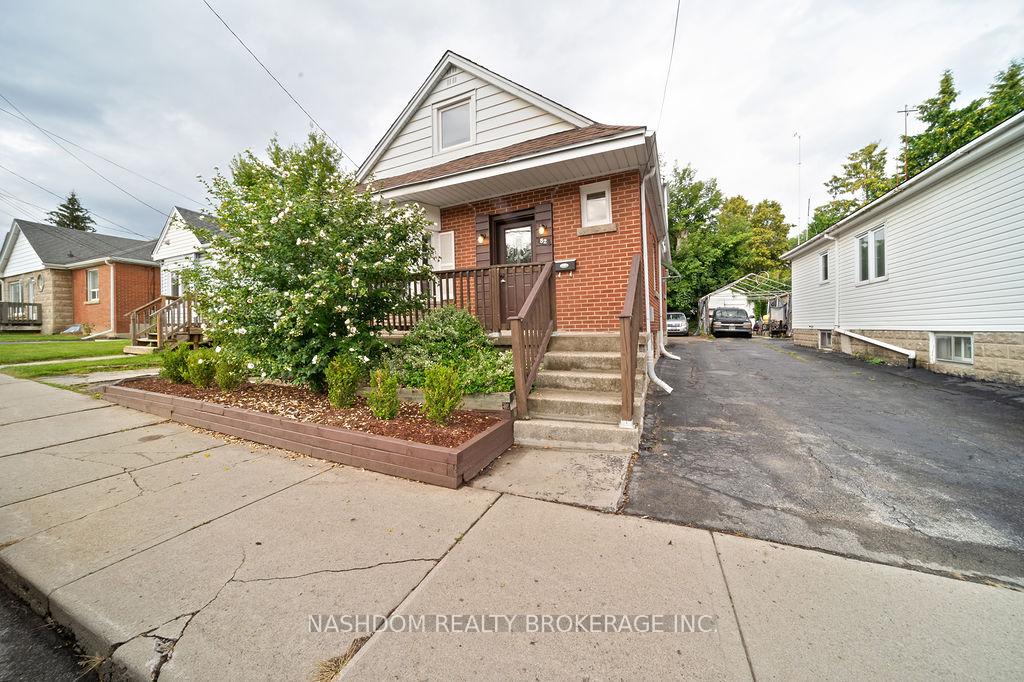 82 Whitney Avenue Hamilton Ontario Canada Sale residential Maggie Abril Nashdom Realty Brokerage Inc. 