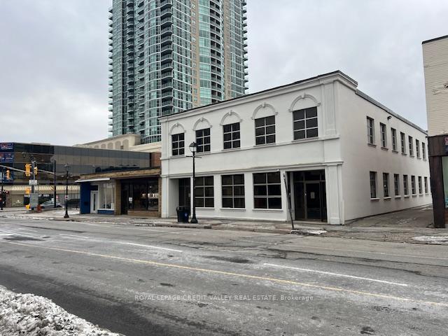 203 - 32 Queen Street W Brampton Ontario Canada Lease commercial Shazia Saeed Royal LePage Credit Valley Real Estate, Brokerage*