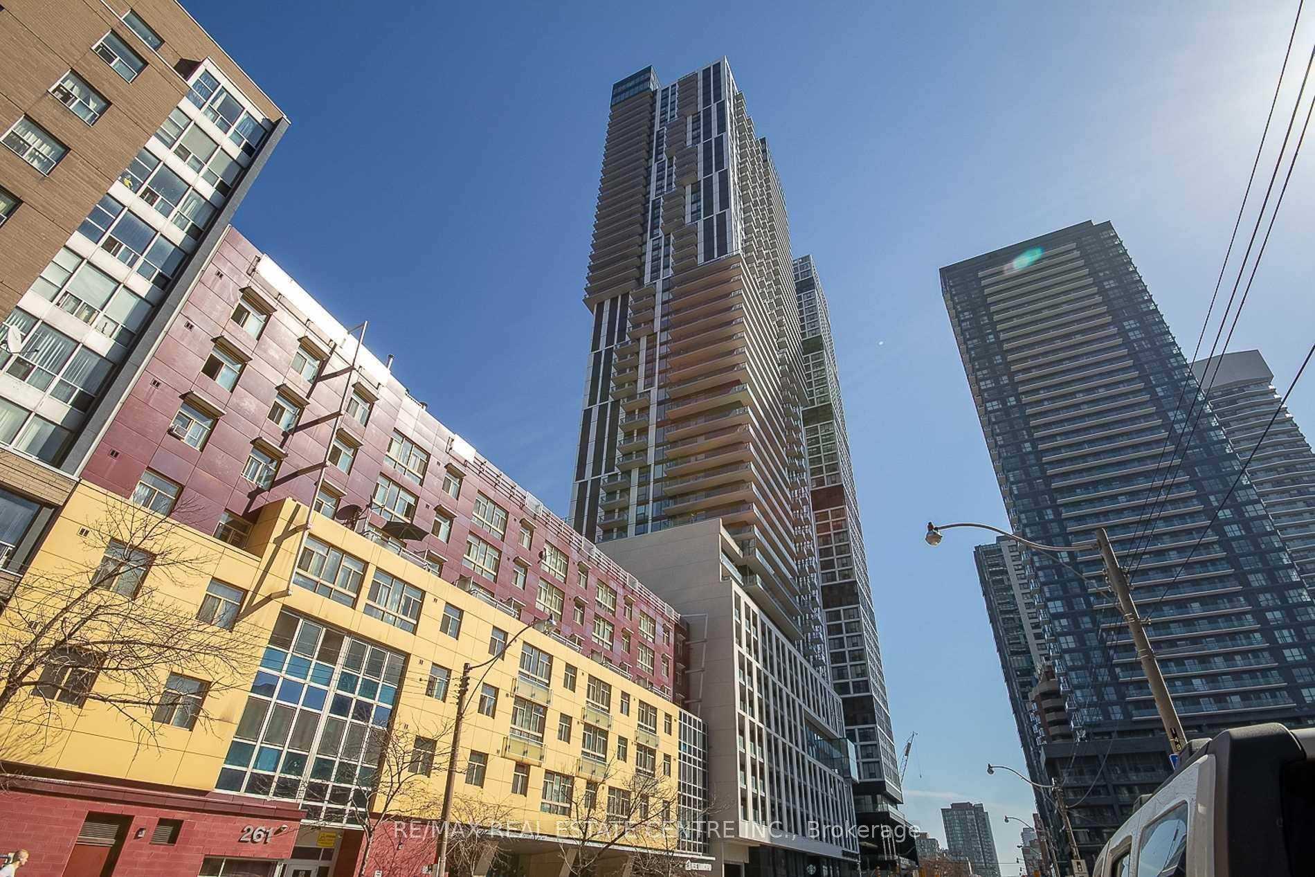 4709 - 251 Jarvis Street Toronto Ontario Canada Sale residential A. Q. Mufti RE/MAX Real Estate Centre Inc., Brokerage*