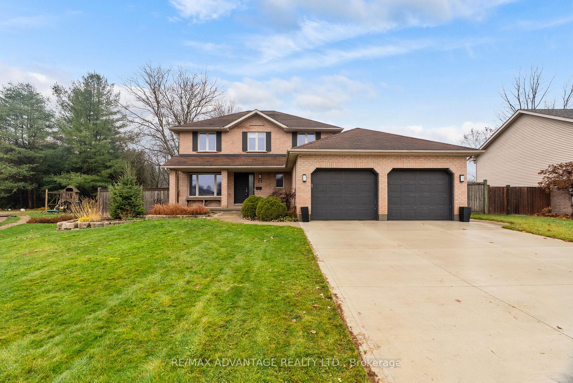 21 Village Gate Crescent Thames Centre Ontario Canada Sale residential   RE/MAX Advantage Realty Ltd., Brokerage*