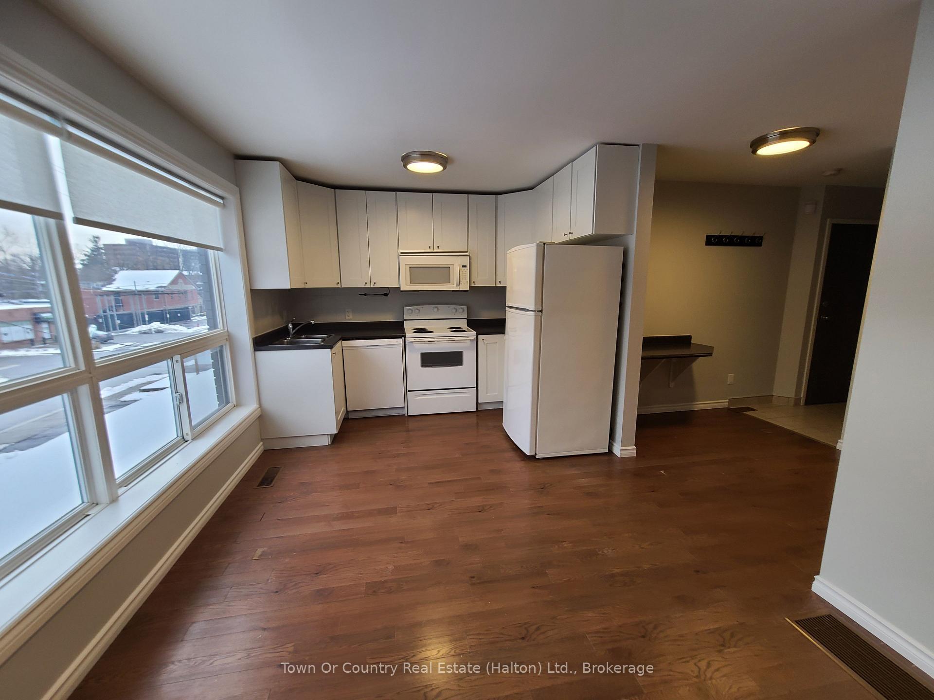 101 - 158 MILL Street Milton Ontario Canada Rent residential JAY HARNETT TOWN OR COUNTRY REAL ESTATE (HALTON) LTD. Brokerage*