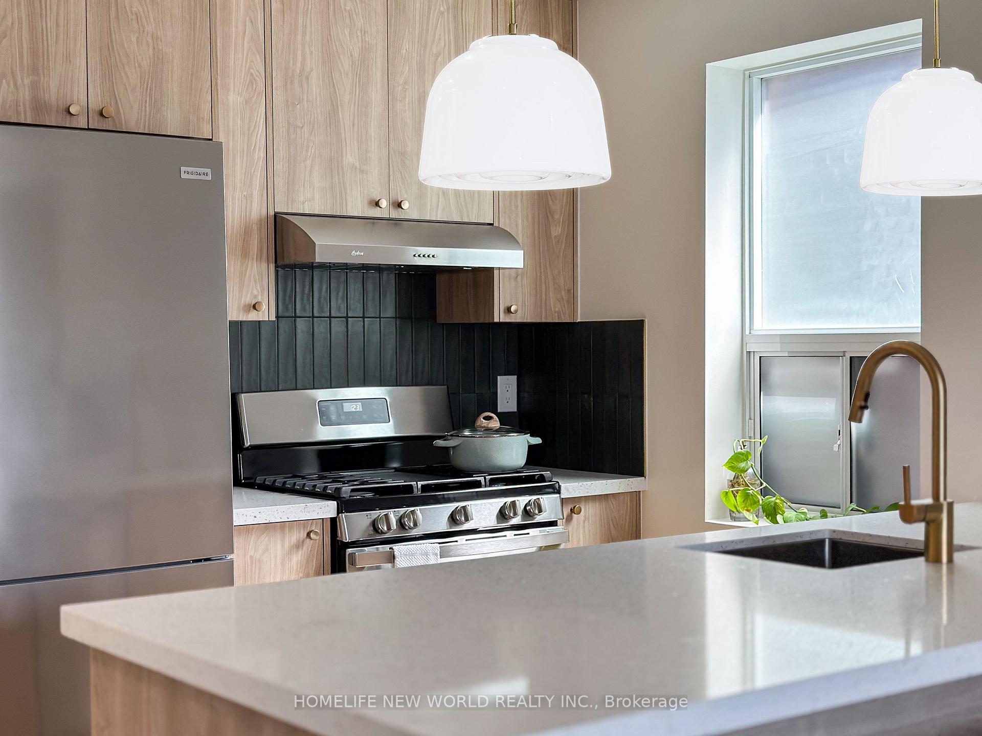 Upper - 27 Marigold Avenue Toronto Ontario Canada Rent residential   HomeLife New World Realty Inc., Brokerage*