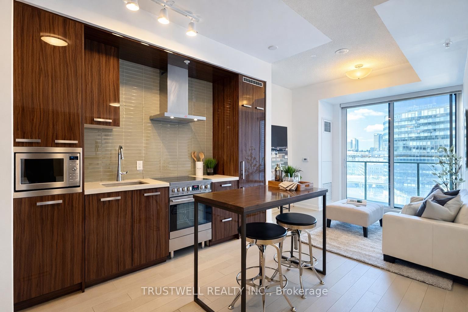 S715 - 120 Bayview Avenue Toronto Ontario Canada Sale residential   TRUSTWELL REALTY INC. Brokerage